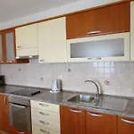 6 Pax Apertment On The With Terrace, Sea View, Garden, Parking Ensured, First Floor Mimice